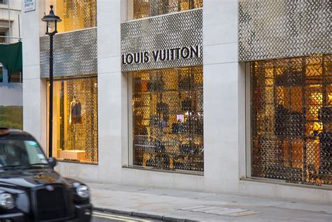 buying a louis vuitton bag in london